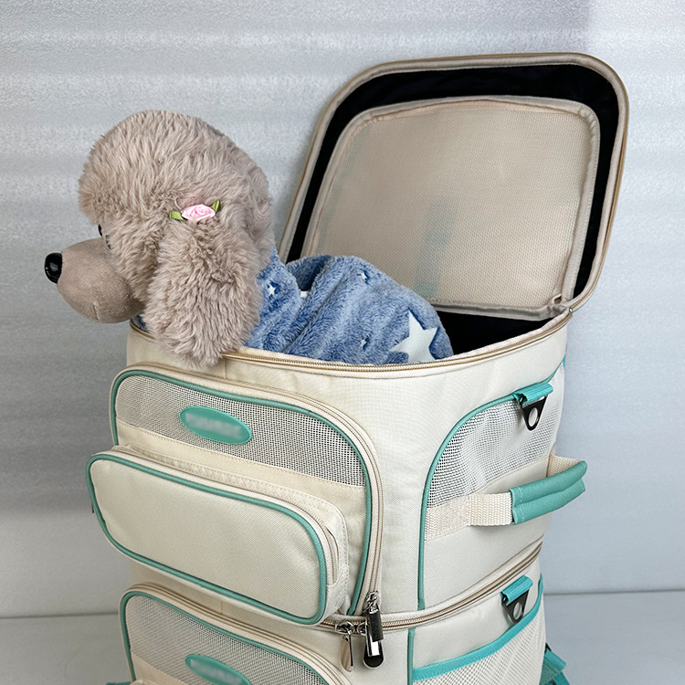 Large capacity pet convenient outdoor bag